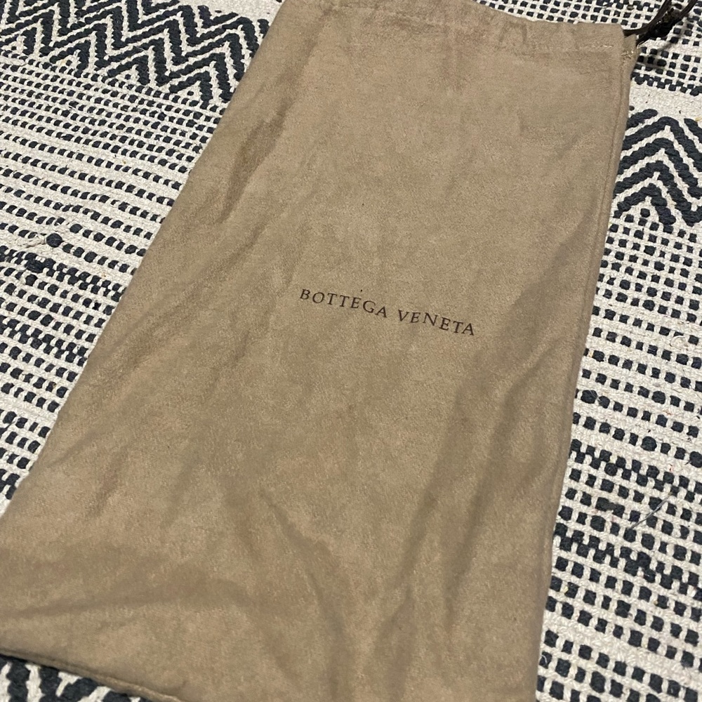 Bottega Vanetta brown/tan brand new duster bag
